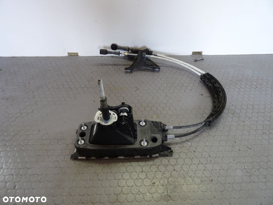 8S0711049 wybierak linki Audi TT 8S czesci