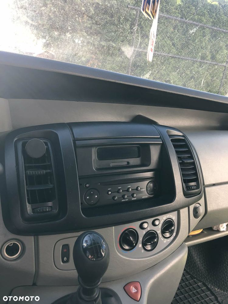 Renault Trafic - 11