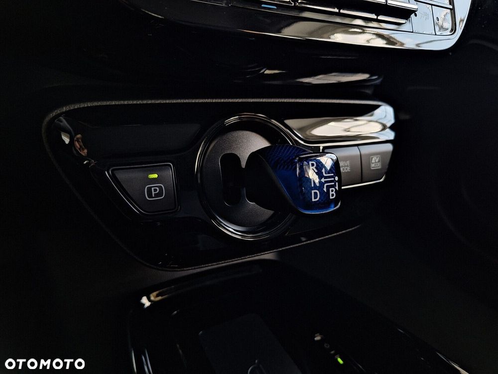 Toyota Prius 1.8 Hybrid Comfort - 25