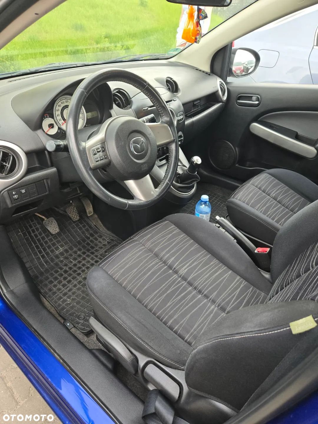 Mazda 2 - 1