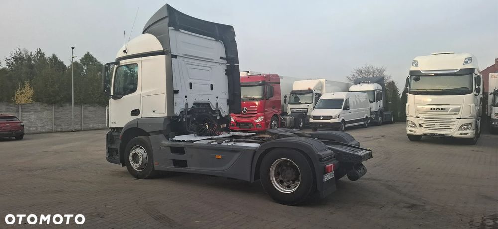 Mercedes-Benz Actros - 7