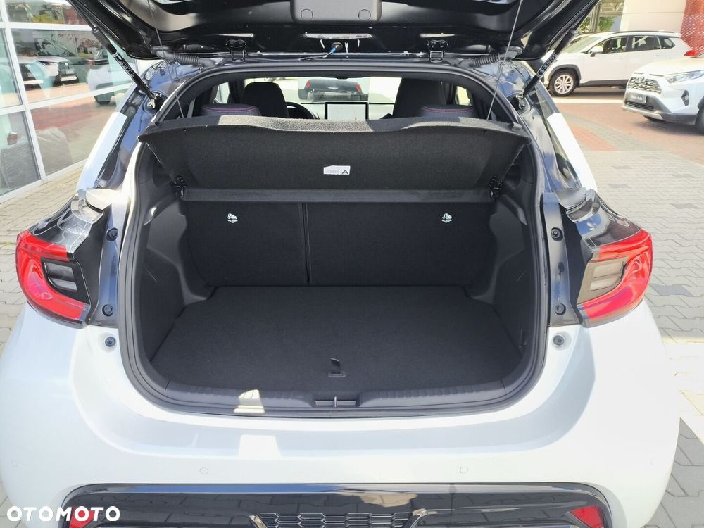 Toyota Yaris - 13
