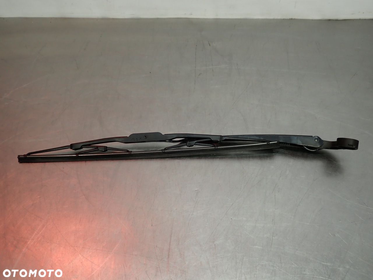 RAMIĘ WYCIERACZKI TYLNEJ SEAT LEON I - 1