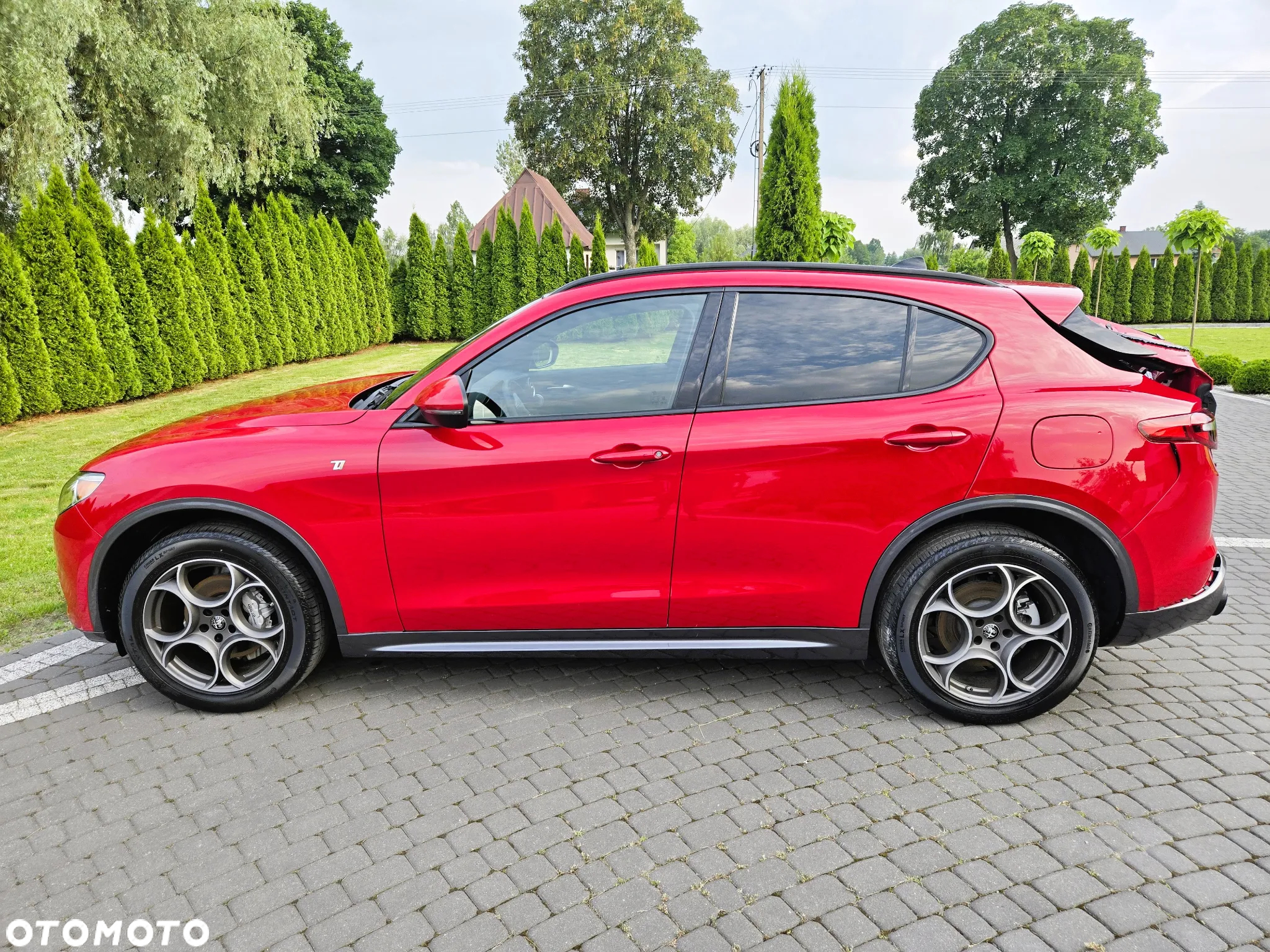 Alfa Romeo Stelvio 2.0 Turbo 16V AT8-Q4 Ti - 4