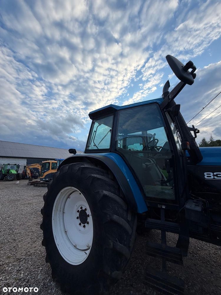 New Holland 8360 - 11