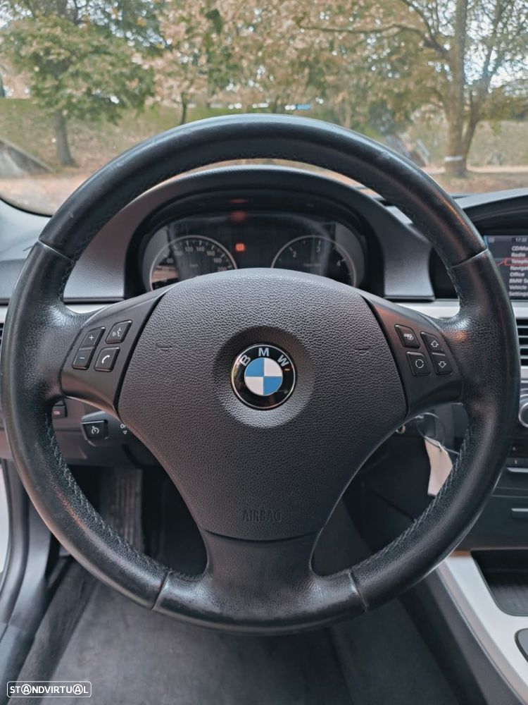 BMW 320 d Touring Navigation Auto - 9