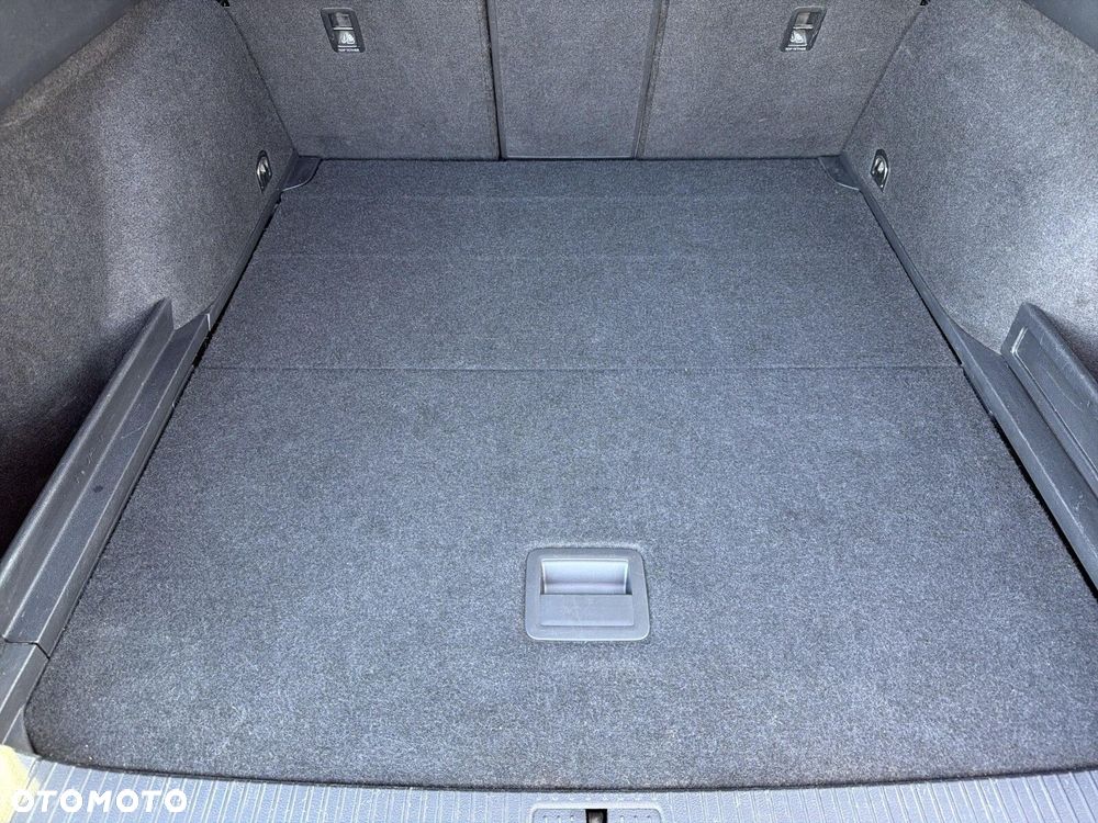 Volkswagen Passat 2.0 TDI EVO Business DSG - 18