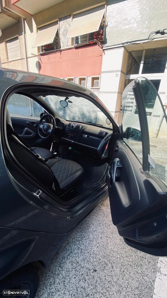 Smart ForTwo Coupé 0.8 cdi Pure 45 - 6