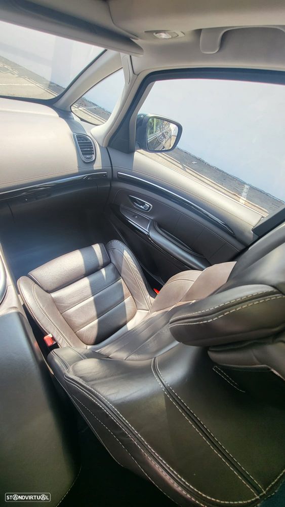 Renault Espace 1.6 dCi Initiale Paris EDC - 9