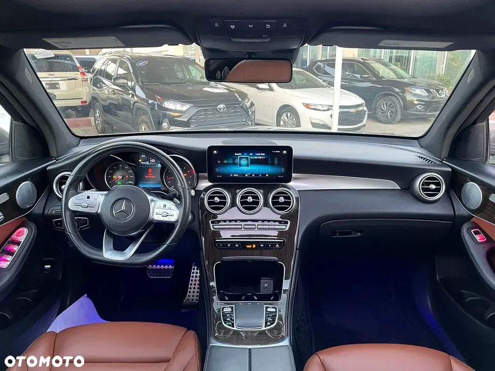 Mercedes-Benz GLC 300 4Matic 9G-TRONIC Exclusive - 11