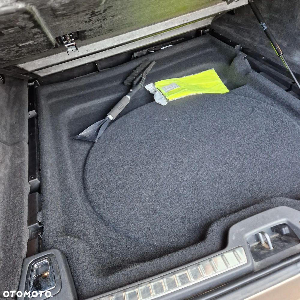 Volvo V90 D5 AWD Momentum - 17