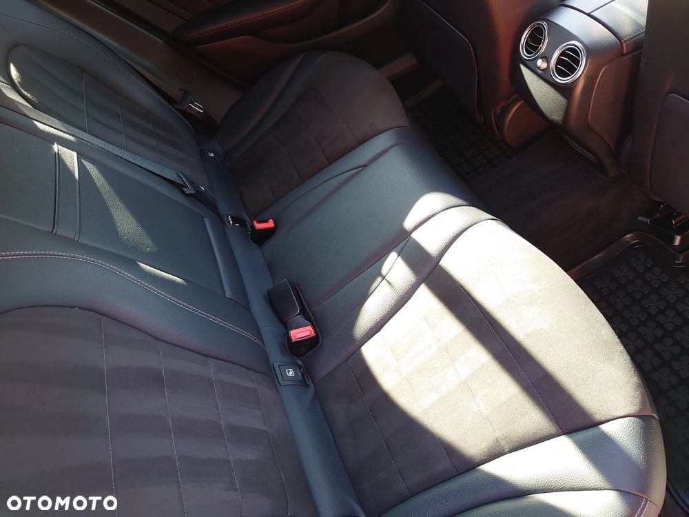 Mercedes-Benz GLC 250 4-Matic - 18