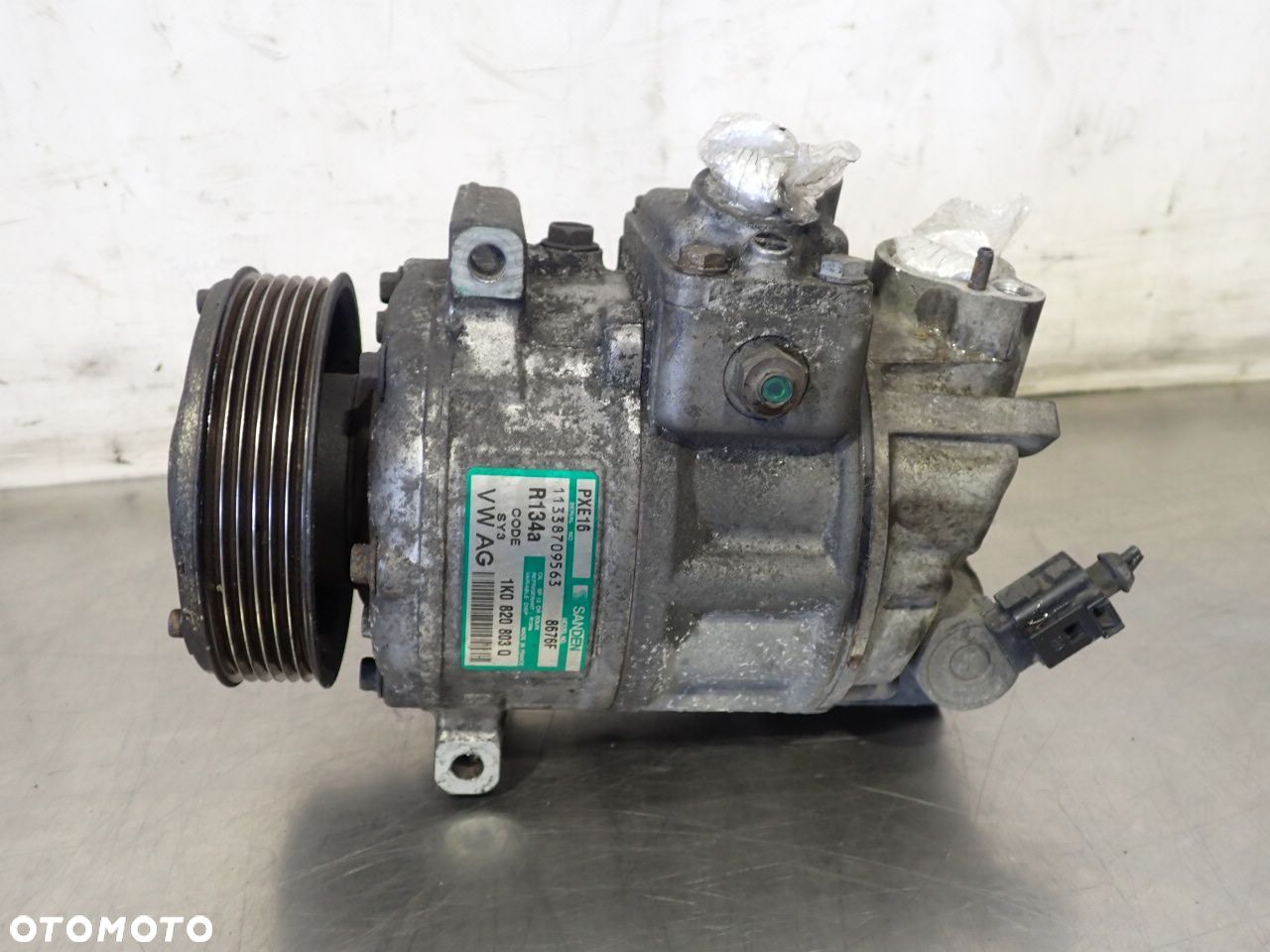 SPRĘŻARKA KLIMATYZACJI AUDI A3 8P  1K0820803Q - 1