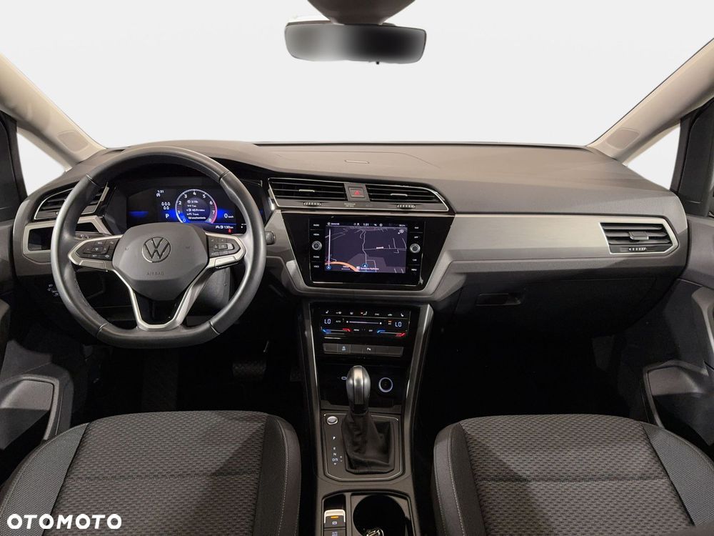 Volkswagen Touran - 22