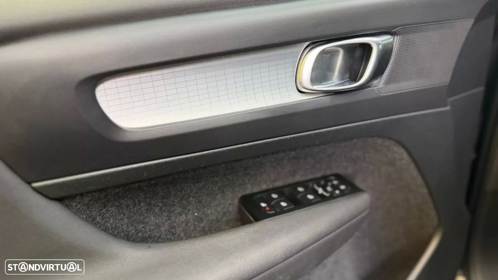 Volvo XC 40 T4 Recharge DKG RDesign - 30