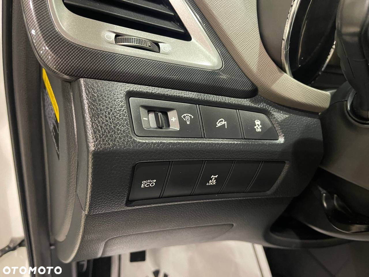 Hyundai Santa Fe 2.0 T Sport Utility - 19