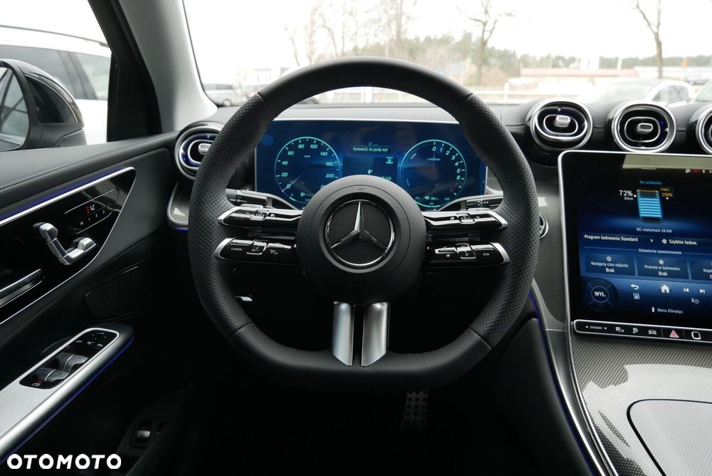 Mercedes-Benz GLC - 13
