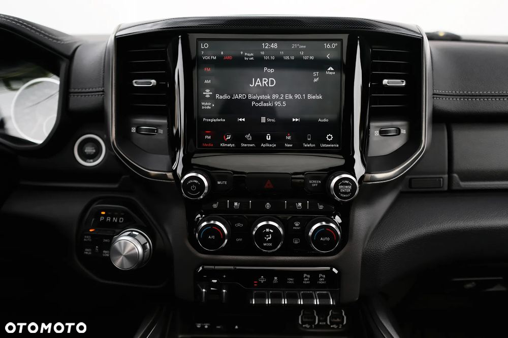 RAM 1500 5.7 Crew Cab Shortbed Laramie Sport - 36