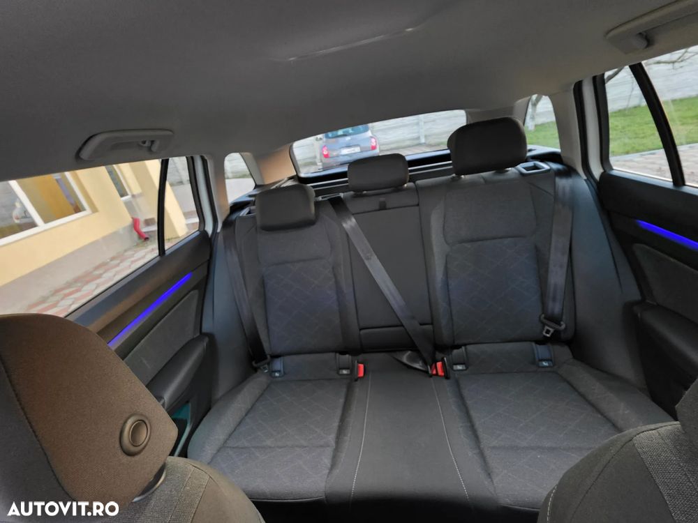 Volkswagen Golf 2.0 TDI SCR DSG Active - 15