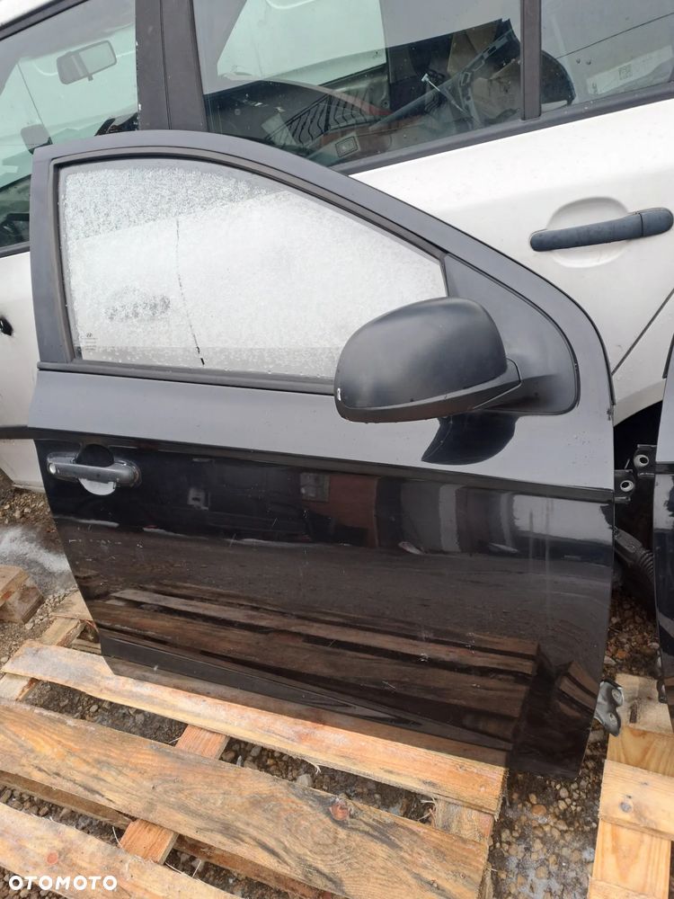 Hyundai I20 drzwi kompletne kod lakieru FR czarne - 6