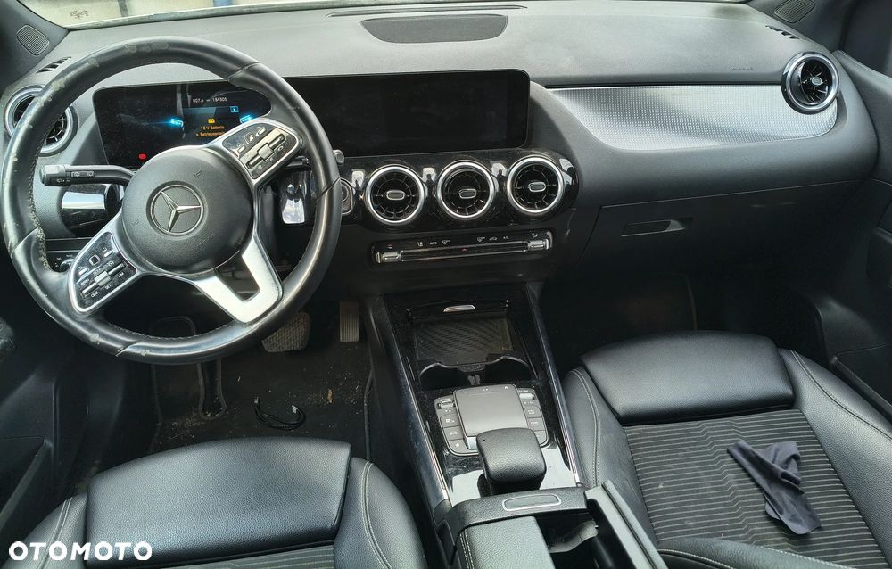 MERCEDES-BENZ KLASA B (W247) B 200 1.3 benzyna 2018 NA CZĘŚCI - 33