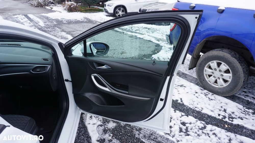 Opel Astra 1.6 D Start/Stop Selection - 10