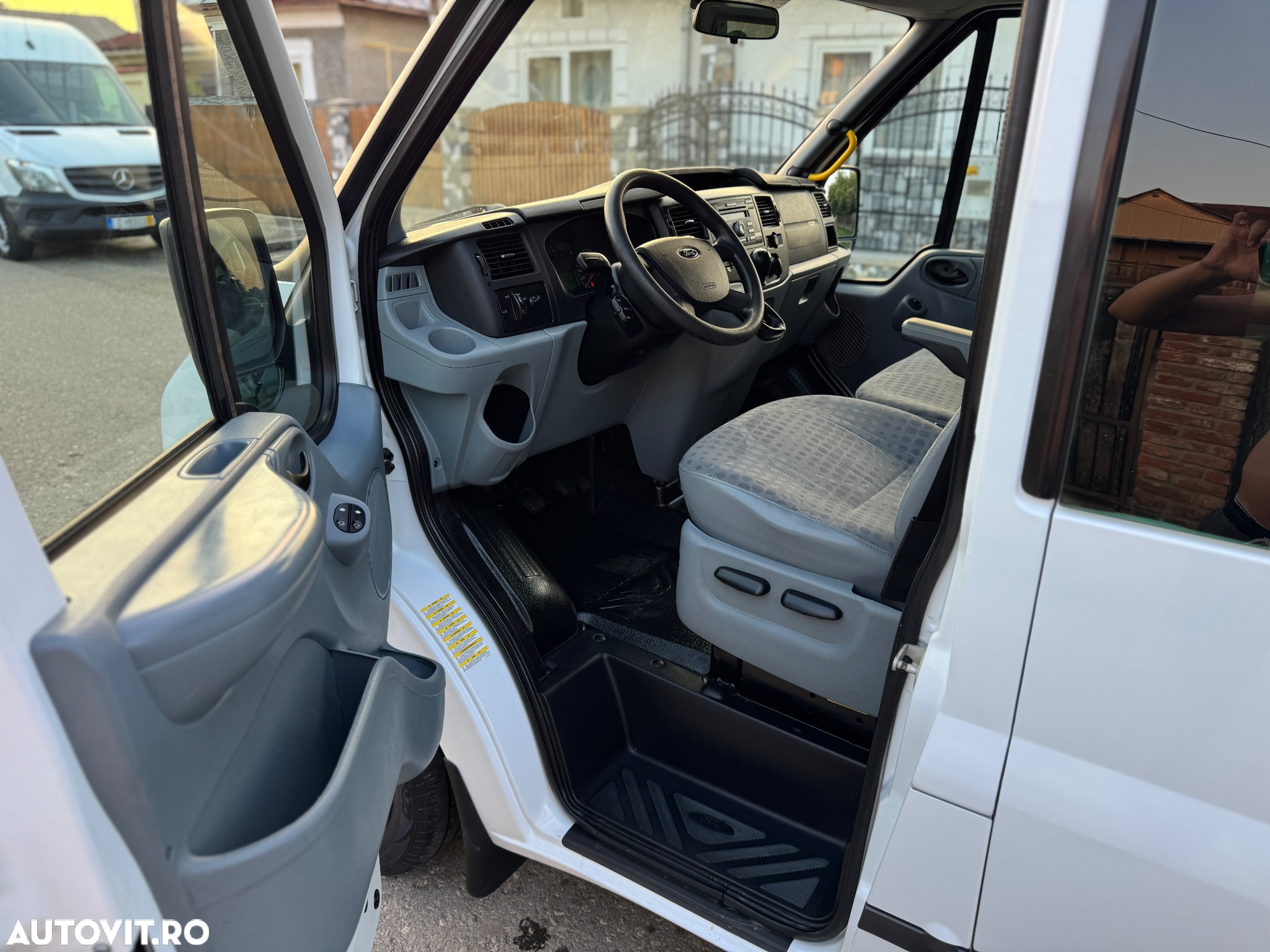 Ford Transit 300 K TDCi Pkw VA Trend - 5