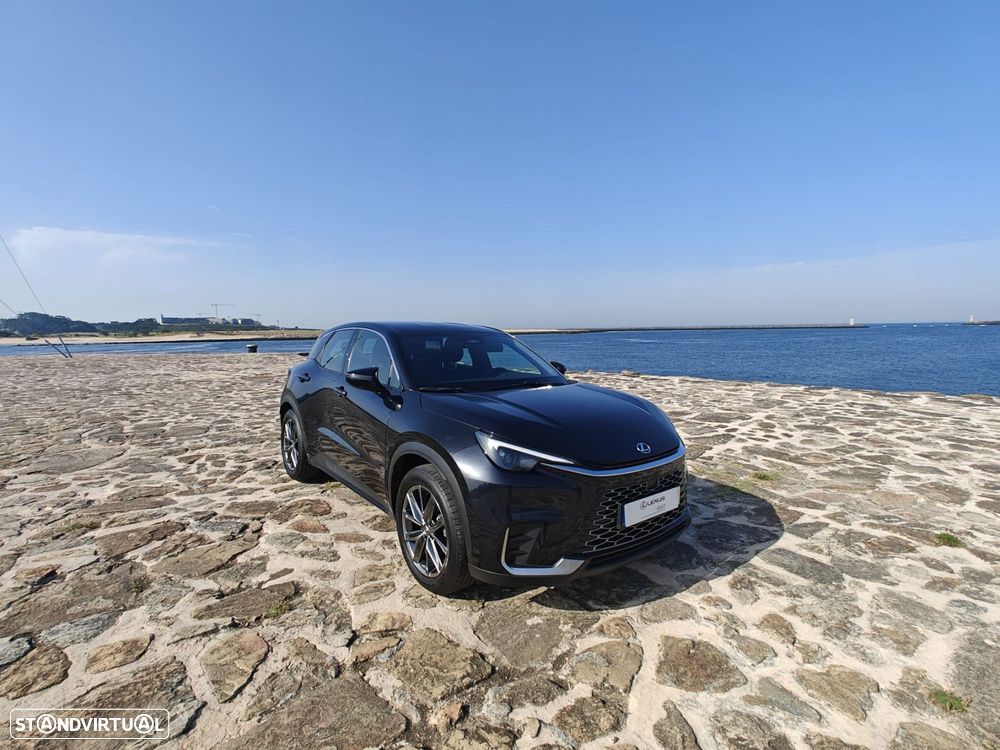 Lexus LBX - 8
