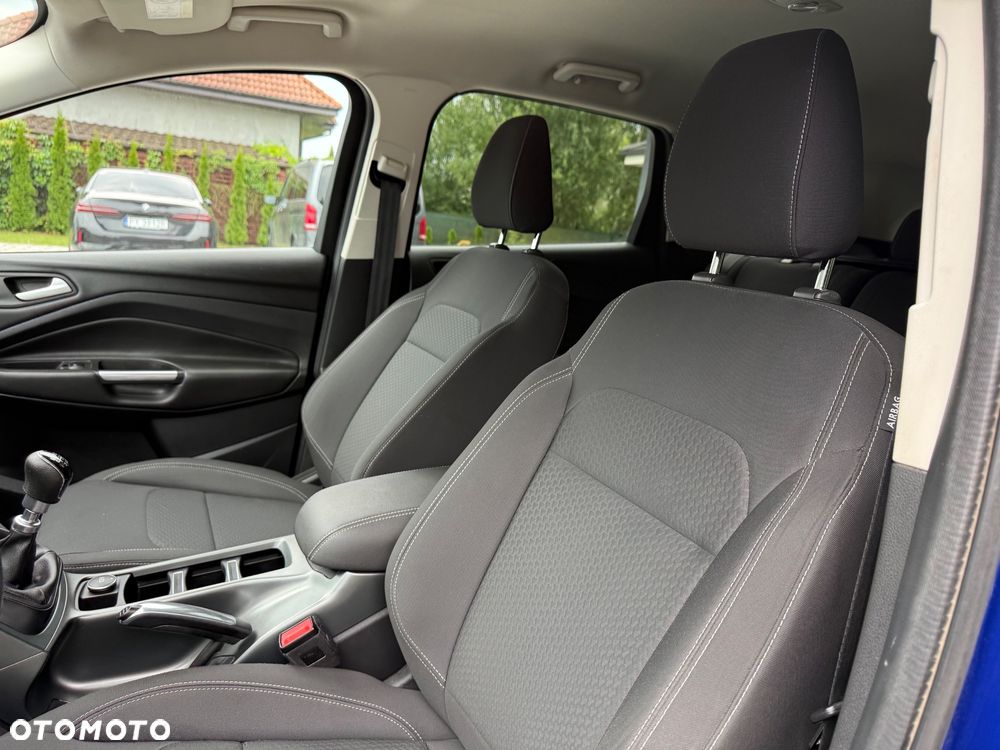 Ford Kuga 1.5 EcoBoost 2x4 Cool & Connect - 19