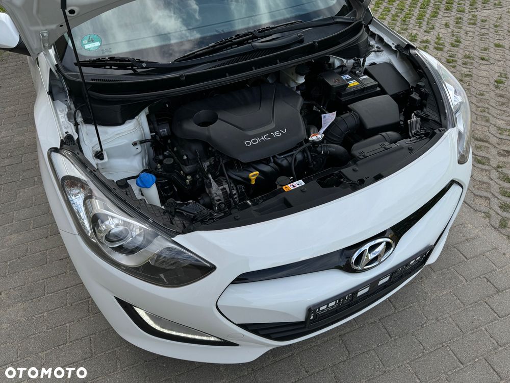 Hyundai i30 1.6 Style - 29