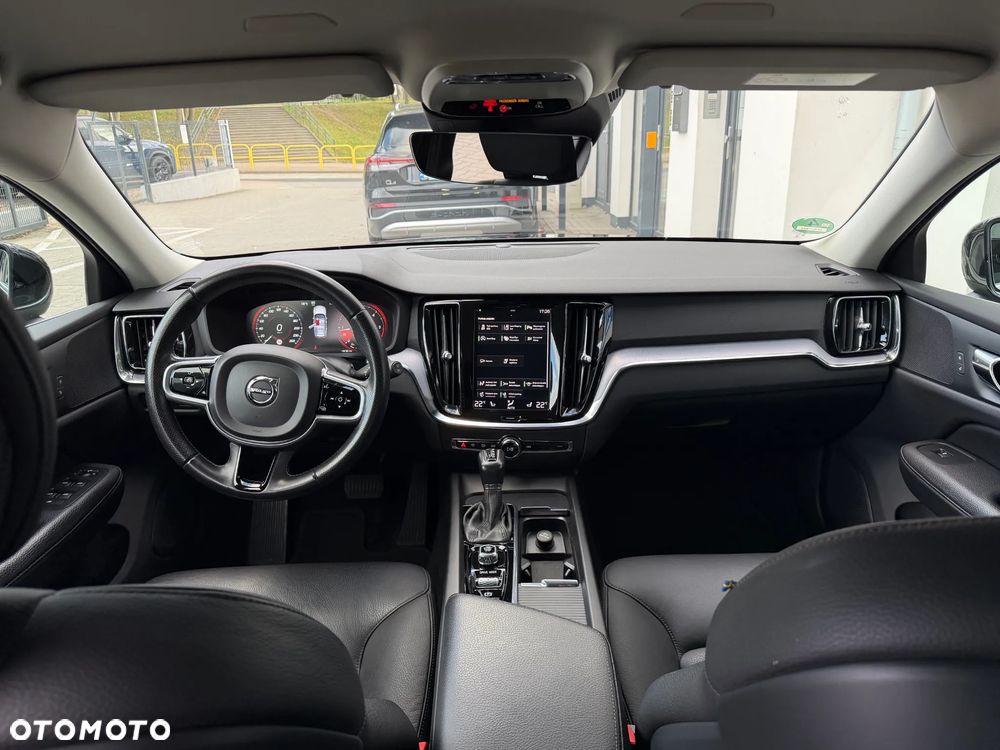 Volvo V60 D4 AWD Momentum - 16