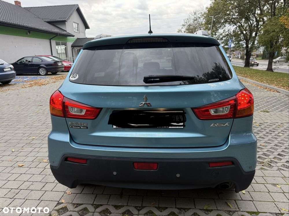 Mitsubishi ASX - 5