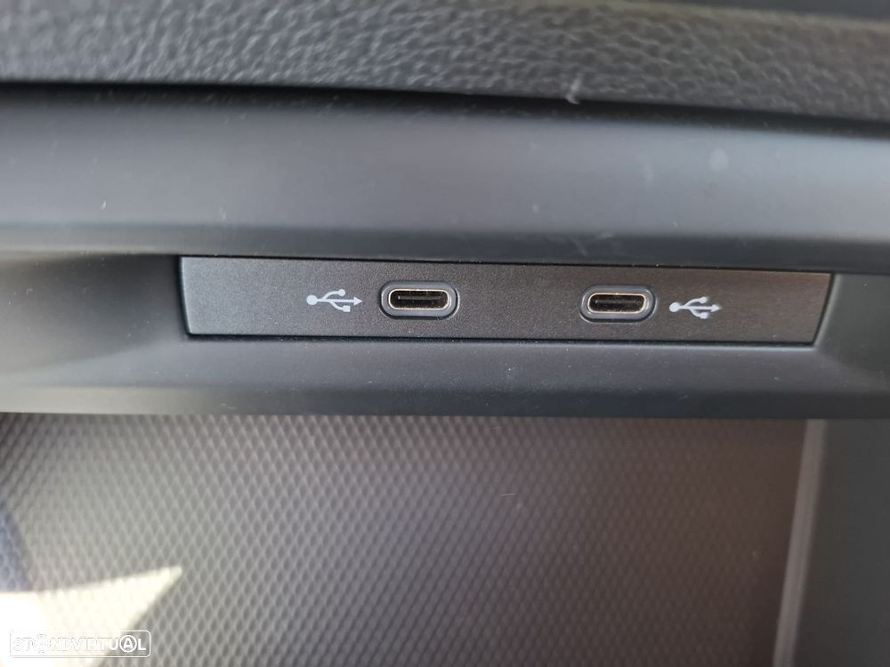 VW Golf 1.5 eTSI Life DSG - 24