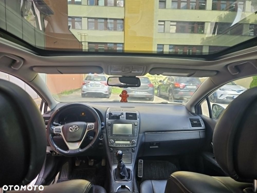 Toyota Avensis 2.2 D-CAT Sol plus NAVI - 8