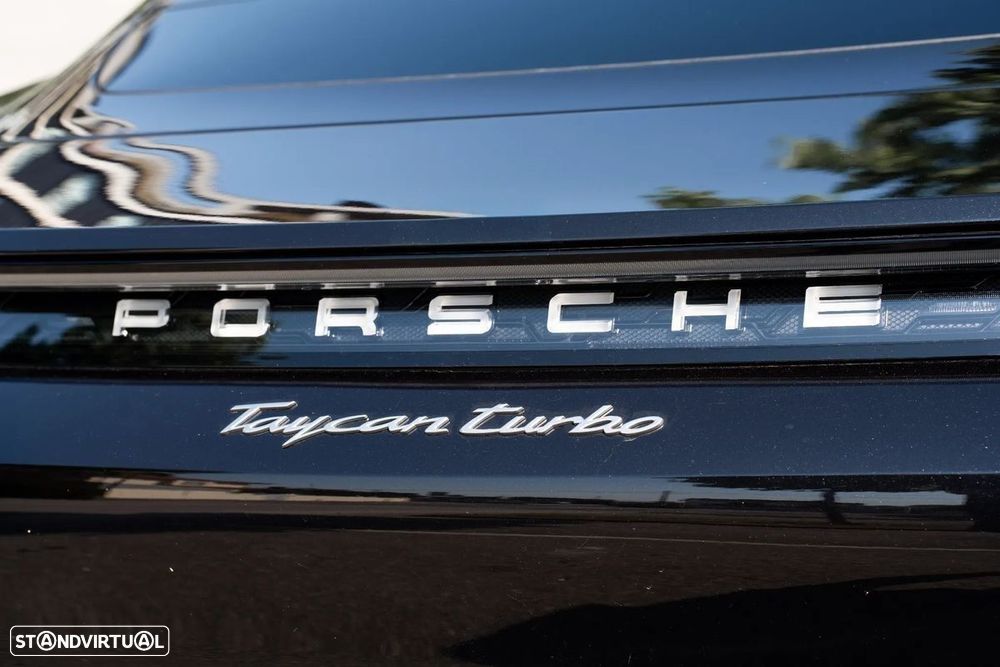 Porsche Taycan Turbo - 4