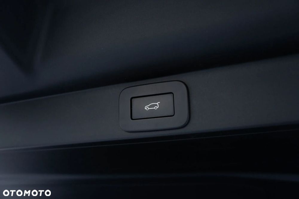 Land Rover Range Rover 4.4 V8 P535 Autobiography - 39