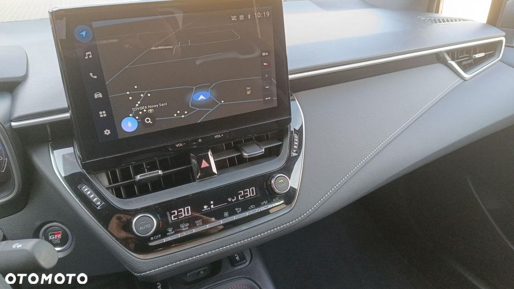 Toyota Corolla 1.8 Hybrid GR Sport Dynamic - 16