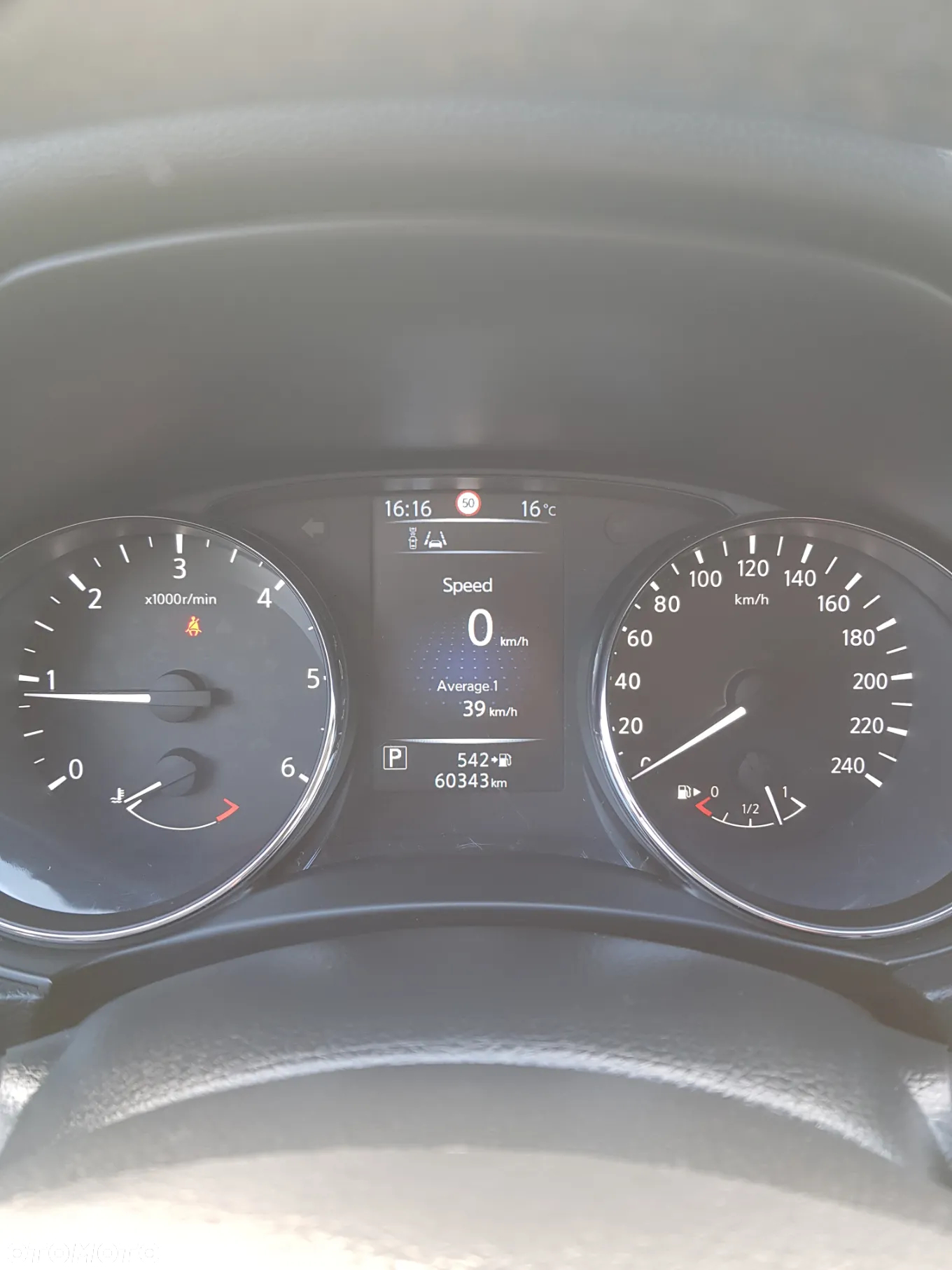 Nissan Qashqai 1.6 DCi Acenta Xtronic - 33