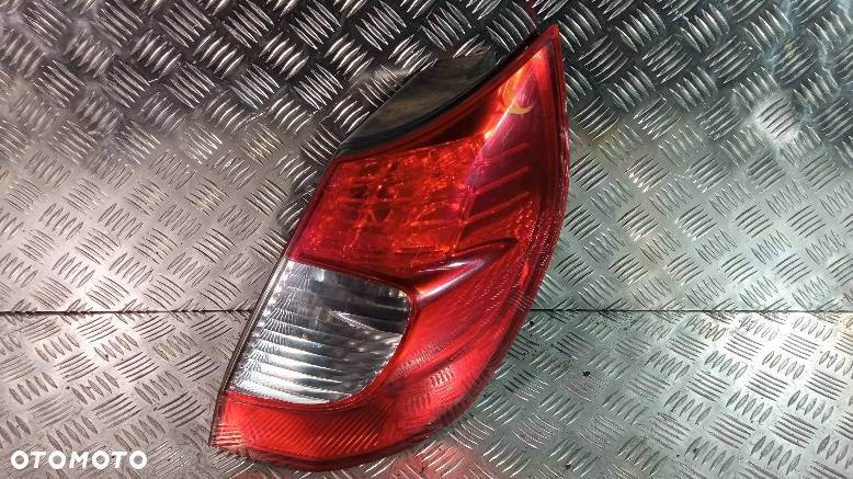 LAMPA PRAWA TYLNA RENAULT SCENIC 2 - 1