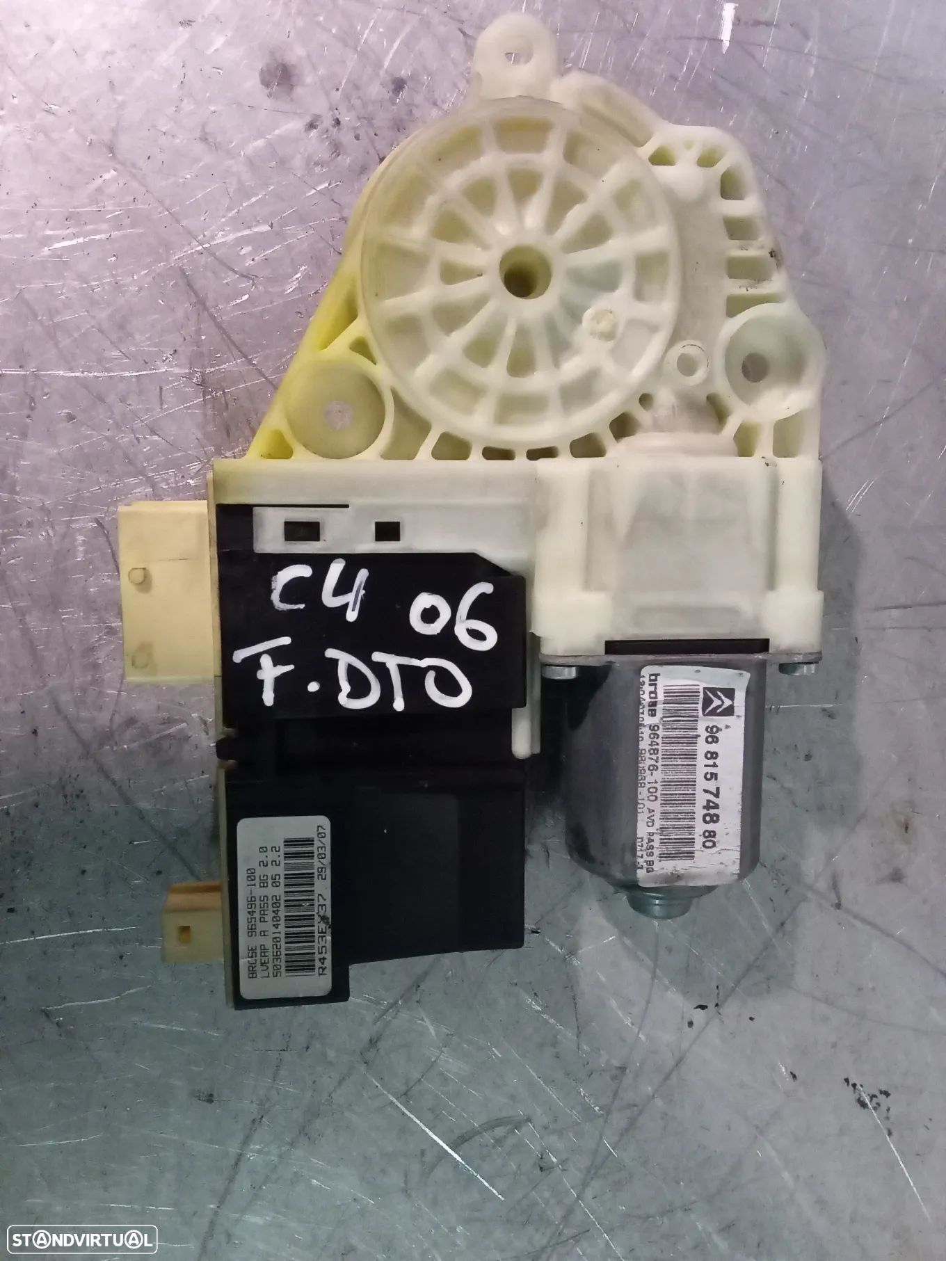 MOTOR DO ELEVADOR DE VIDRO CITROEN C4 - FRENTE DIREITO - 1