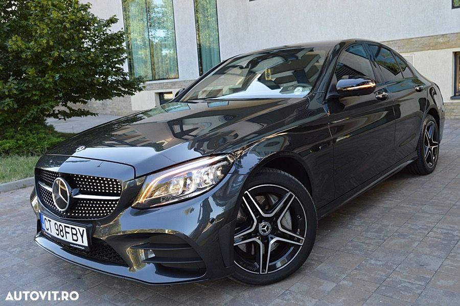 Mercedes-Benz C 300 e 4MATIC 9G-TRONIC AMG Line - 1