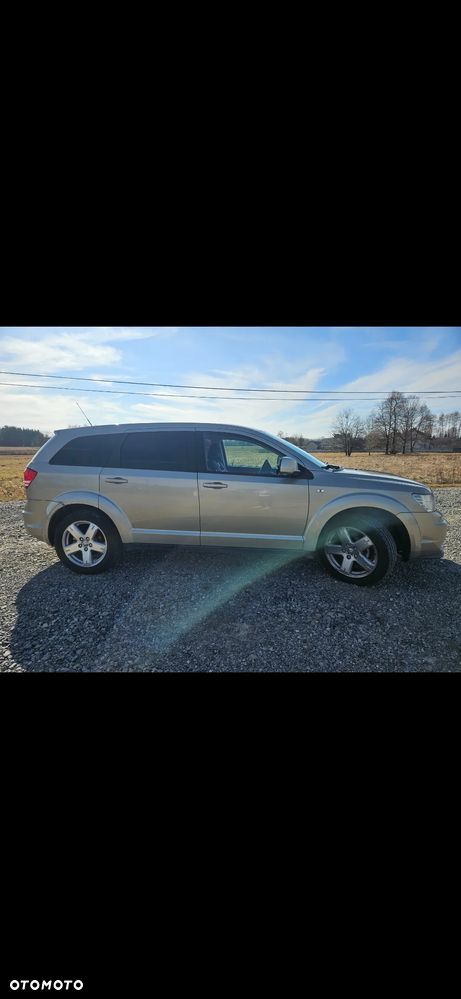 Dodge Journey - 10