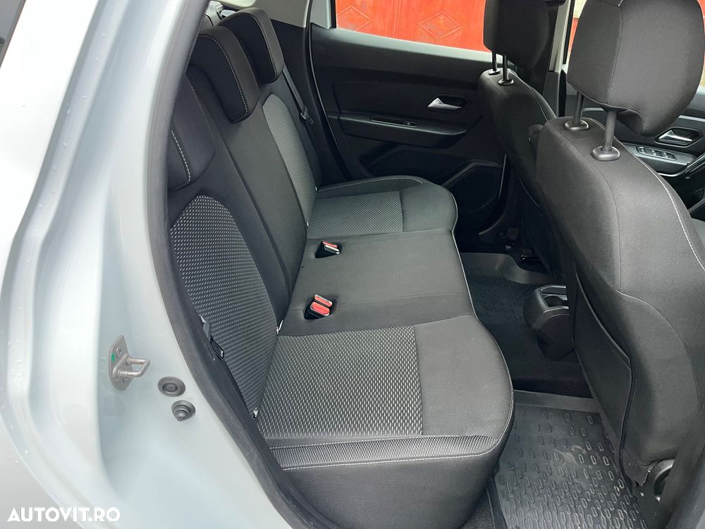 Dacia Duster 1.6 SCe 4WD Essential - 6