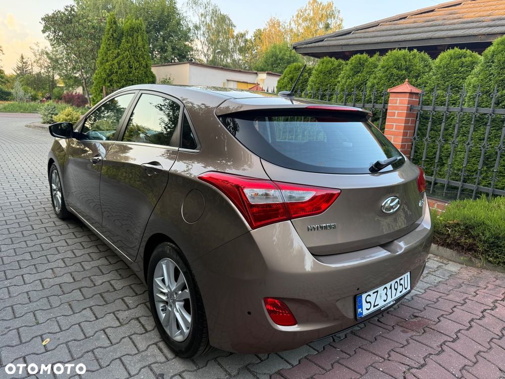 Hyundai i30 1.6 Fifa World Cup Edition - 38