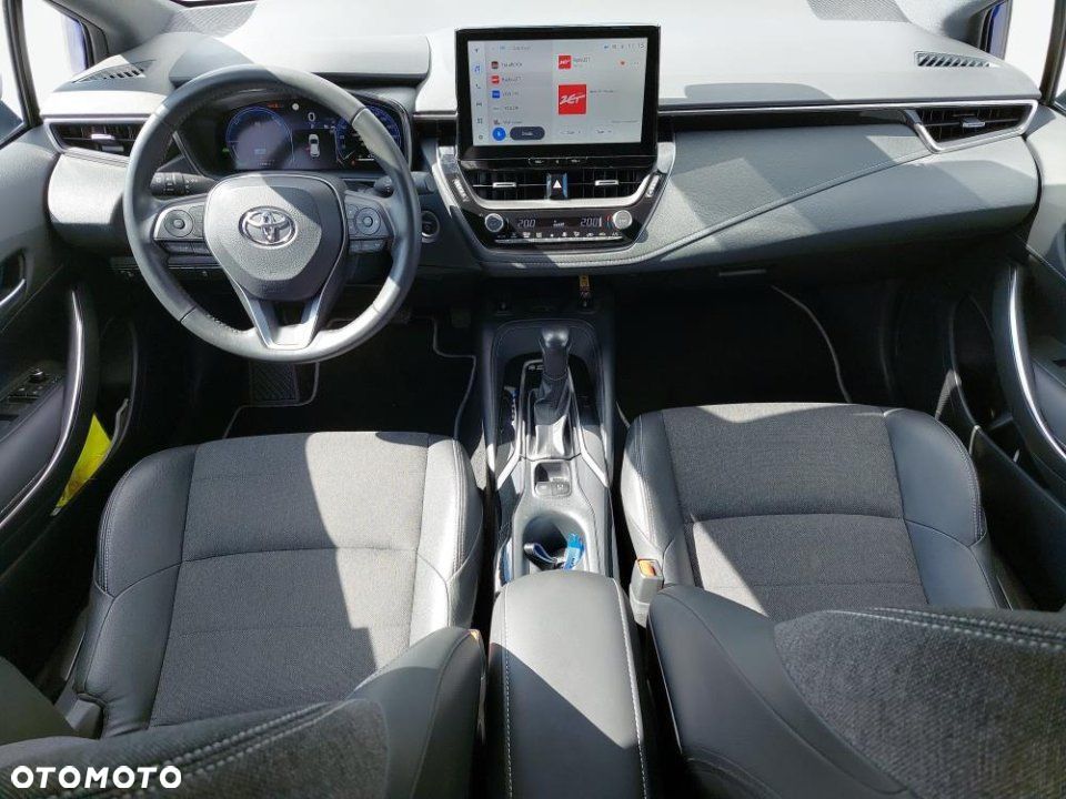 Toyota Corolla - 12