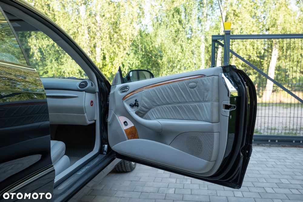 Mercedes-Benz CLK - 10