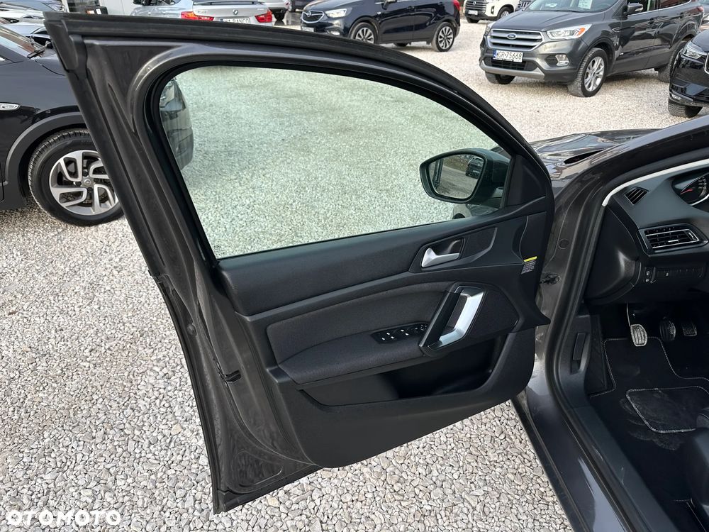 Peugeot 308 1.5 BlueHDi Business Line S&S - 15