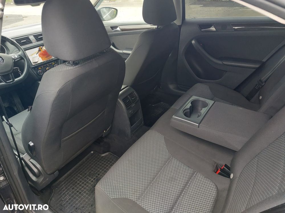 Volkswagen Jetta 1.4 TSI Highline - 14