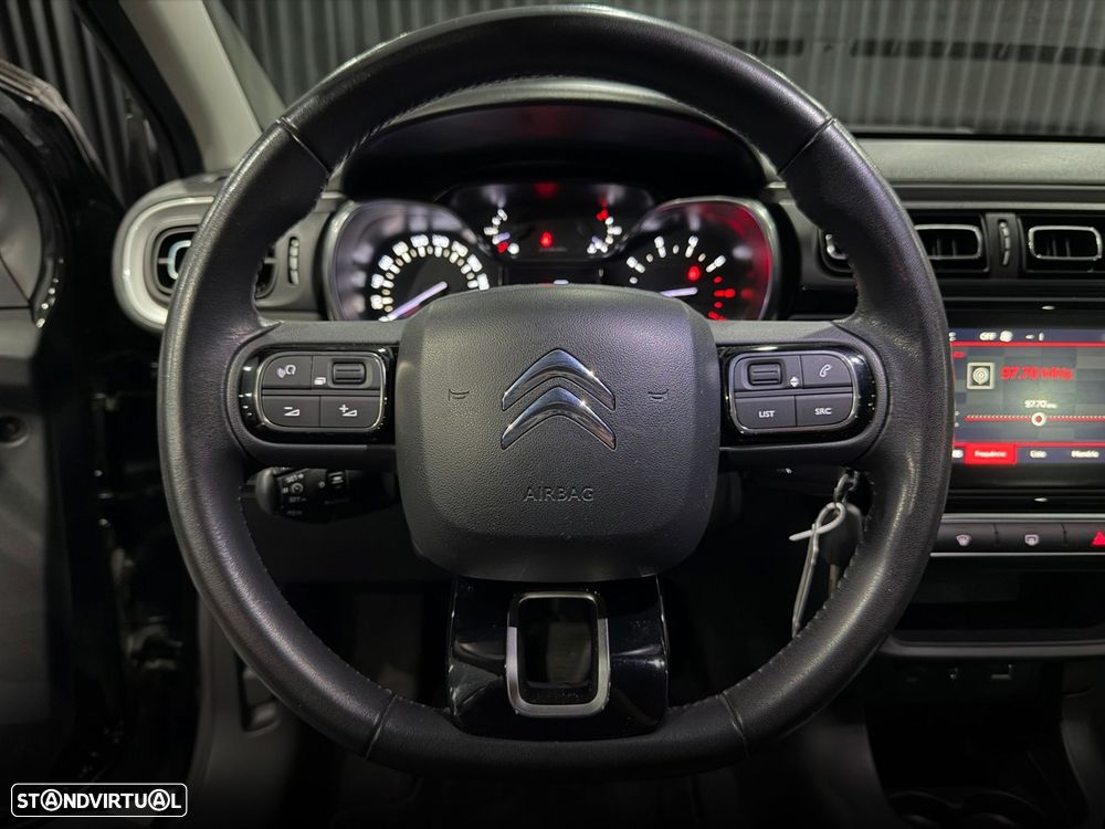 Citroën C3 1.2 PureTech Shine - 19