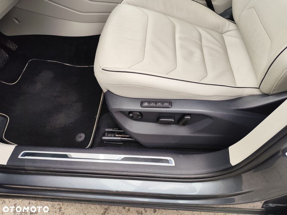 Volkswagen Tiguan Allspace - 15